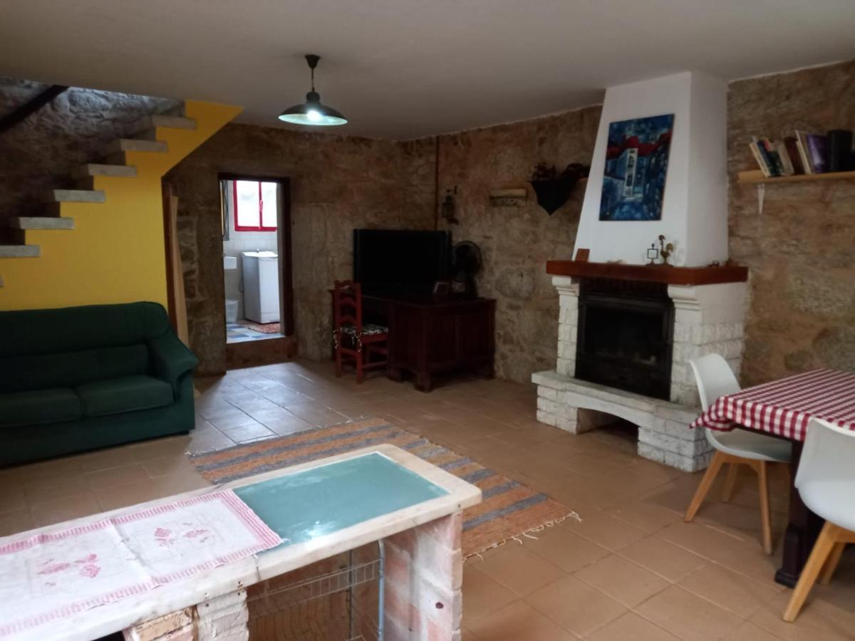 A Casa De Florinda Apartment Oia Bagian luar foto