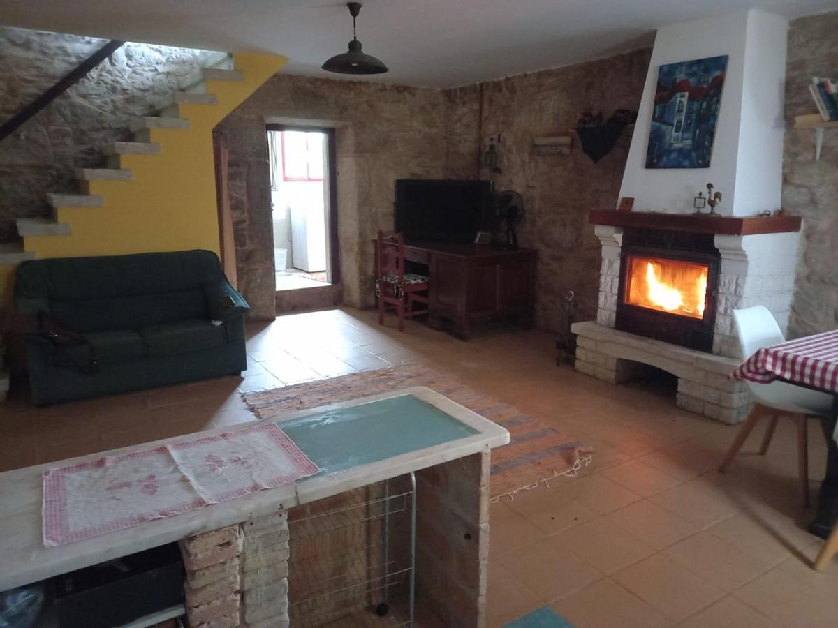 A Casa De Florinda Apartment Oia Bagian luar foto